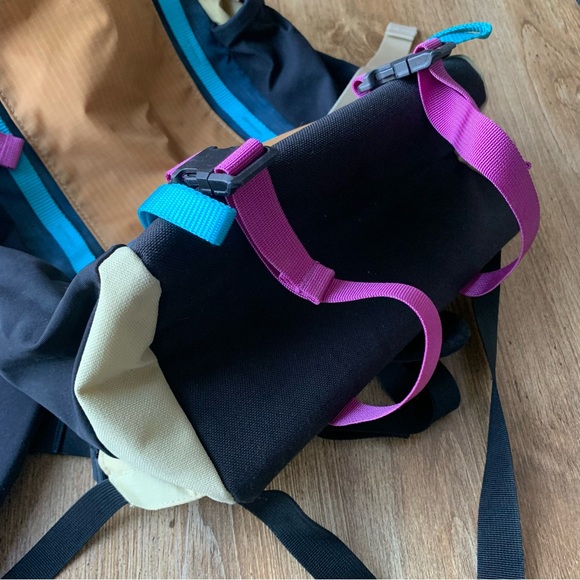 Topo Designs Mountain Pack Backpack 16L - Picture 8 of 9